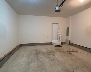 38 Hot Springs Way - Photo Thumbnail 31