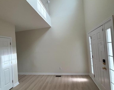 38 Hot Springs Way - Photo Thumbnail 3