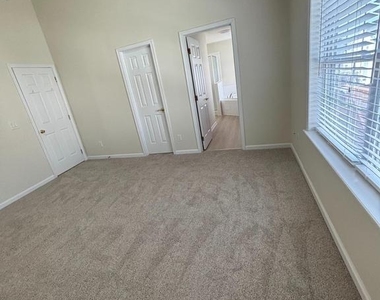 38 Hot Springs Way - Photo Thumbnail 17