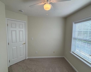 38 Hot Springs Way - Photo Thumbnail 24