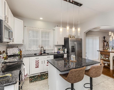 11814 Gardenia Drive - Photo Thumbnail 11