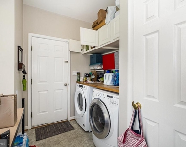 11814 Gardenia Drive - Photo Thumbnail 13