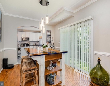 11814 Gardenia Drive - Photo Thumbnail 6