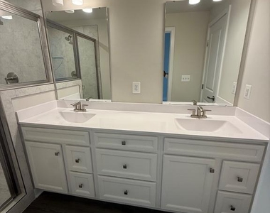 8144 Foxwood Drive - Photo Thumbnail 12
