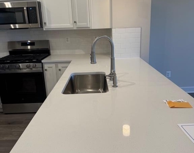 8144 Foxwood Drive - Photo Thumbnail 5