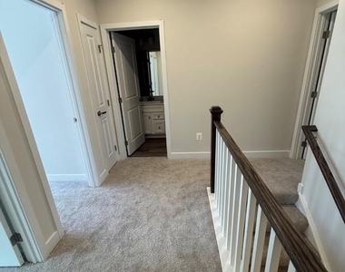 8144 Foxwood Drive - Photo Thumbnail 19