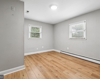 4528 Kingston Road - Photo Thumbnail 6