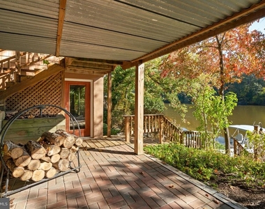 8255 Sunderman Place - Photo Thumbnail 7