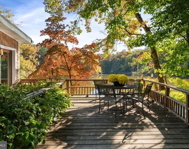 8255 Sunderman Place - Photo Thumbnail 4