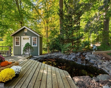 8255 Sunderman Place - Photo Thumbnail 5