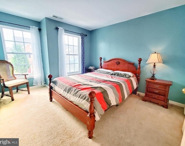 17513 Victoria Falls Drive - Photo Thumbnail 10