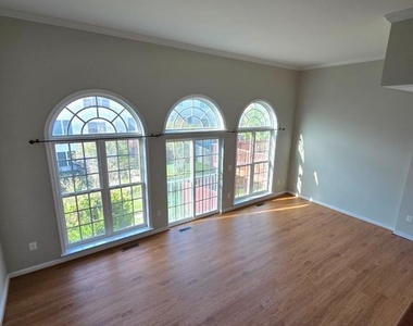17513 Victoria Falls Drive - Photo Thumbnail 3