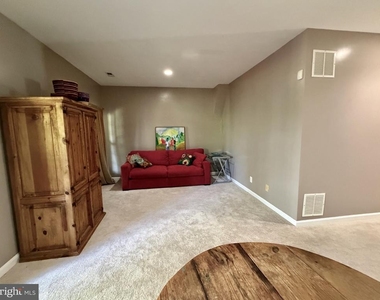 11535 Bertram Street - Photo Thumbnail 17