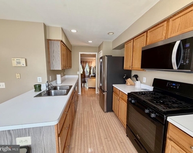 11535 Bertram Street - Photo Thumbnail 14