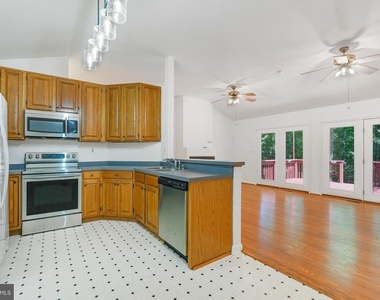 10521 Roosevelt Drive - Photo Thumbnail 35