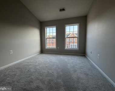 5669 Faircloth Court - Photo Thumbnail 24
