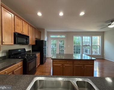5669 Faircloth Court - Photo Thumbnail 34