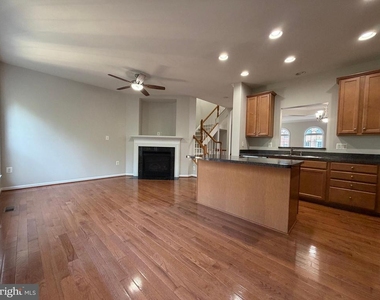 5669 Faircloth Court - Photo Thumbnail 12