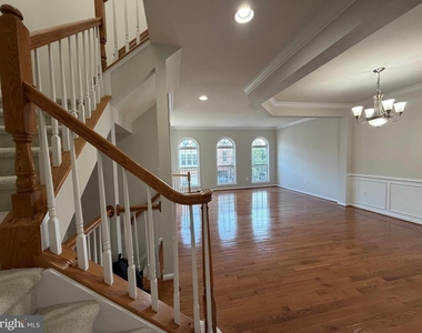 5669 Faircloth Court - Photo Thumbnail 5