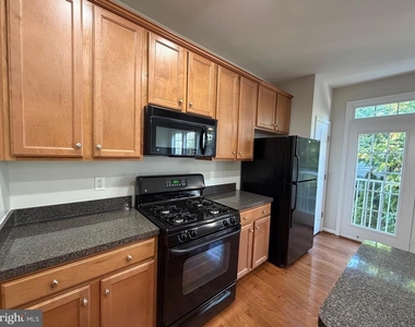 5669 Faircloth Court - Photo Thumbnail 11