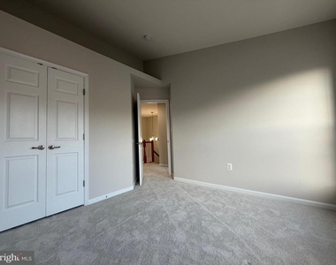 5669 Faircloth Court - Photo Thumbnail 22