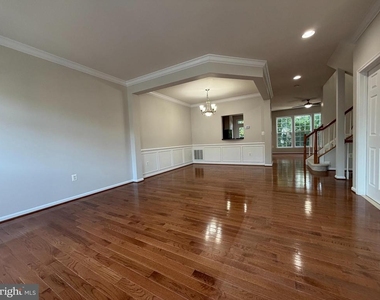 5669 Faircloth Court - Photo Thumbnail 3