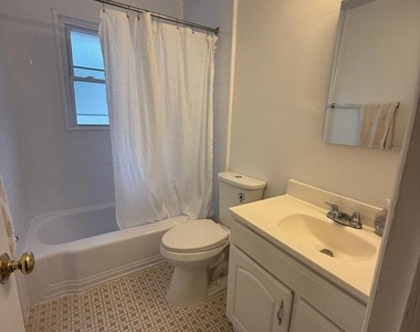 3921 Forest Grove Drive - Photo Thumbnail 13