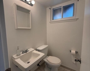 3921 Forest Grove Drive - Photo Thumbnail 11