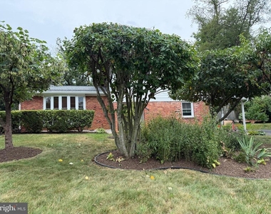 3921 Forest Grove Drive - Photo Thumbnail 9