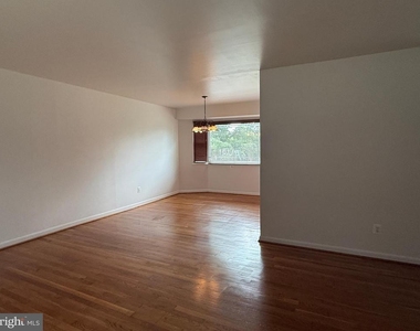 3921 Forest Grove Drive - Photo Thumbnail 4