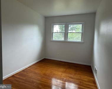 3921 Forest Grove Drive - Photo Thumbnail 6
