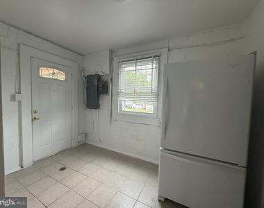 3921 Forest Grove Drive - Photo Thumbnail 10