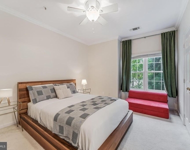 1700 Lake Shore Crest Drive - Photo Thumbnail 32