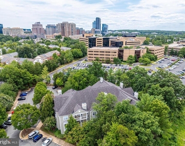 1700 Lake Shore Crest Drive - Photo Thumbnail 50