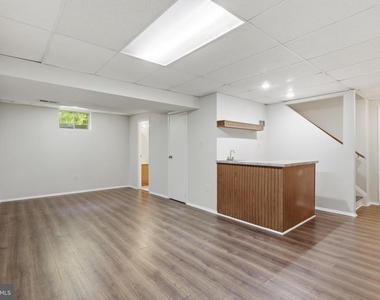 2998 Steven Martin Drive - Photo Thumbnail 16