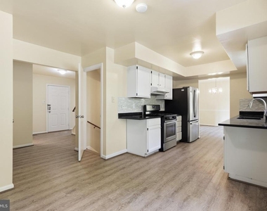 2998 Steven Martin Drive - Photo Thumbnail 7