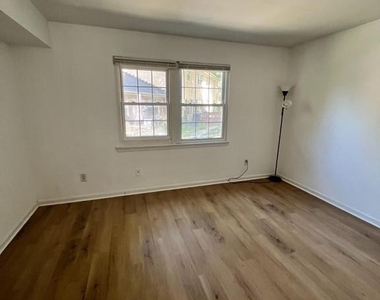 9737 Hagel Circle - Photo Thumbnail 7