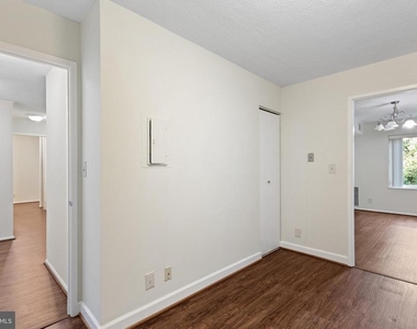 8370 Greensboro Drive - Photo Thumbnail 27