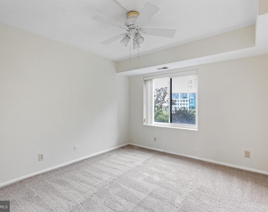 8370 Greensboro Drive - Photo Thumbnail 22