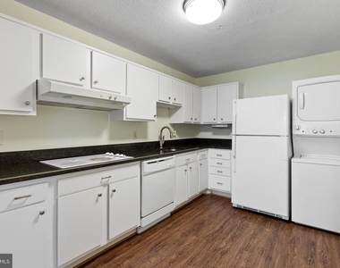 8370 Greensboro Drive - Photo Thumbnail 25