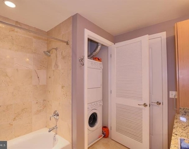 8220 Crestwood Heights Drive - Photo Thumbnail 8
