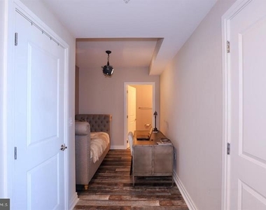 8220 Crestwood Heights Drive - Photo Thumbnail 10