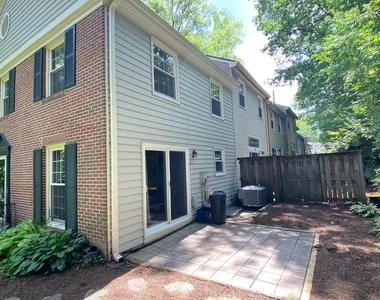 1510 Chatham Colony Court - Photo Thumbnail 2