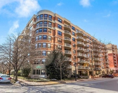 1200 Braddock Place - Photo Thumbnail 1