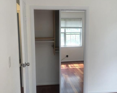 2707 S Walter Reed Drive - Photo Thumbnail 13