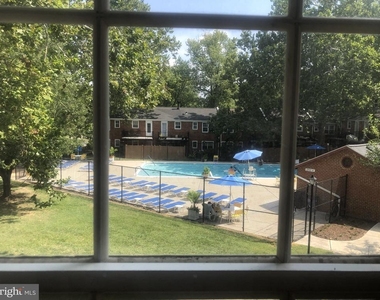 2707 S Walter Reed Drive - Photo Thumbnail 20