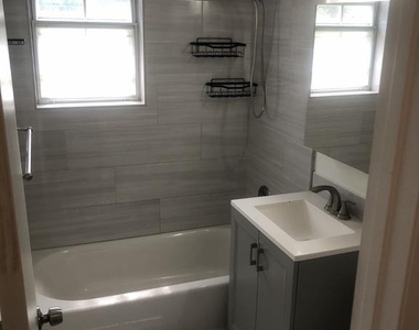 2707 S Walter Reed Drive - Photo Thumbnail 18