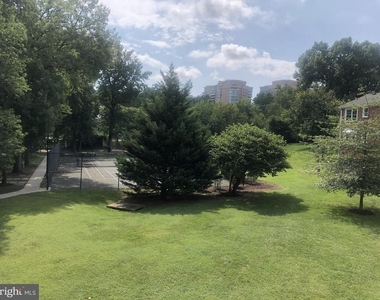 2707 S Walter Reed Drive - Photo Thumbnail 21
