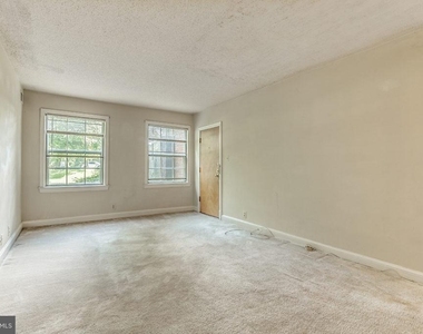 2401 Arlington Boulevard - Photo Thumbnail 6