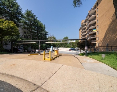 2030 N Adams Street - Photo Thumbnail 29